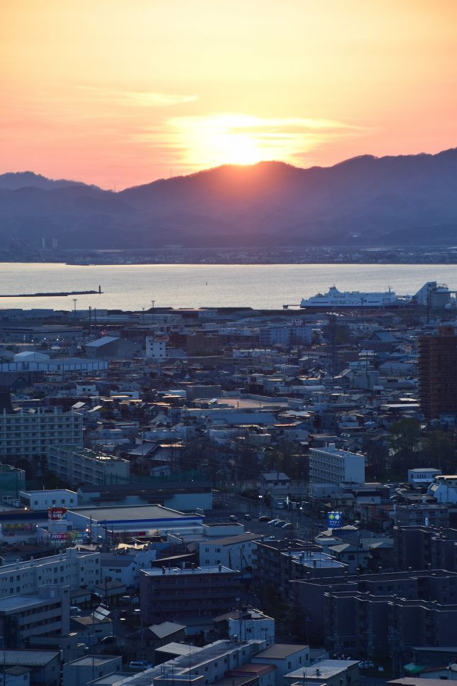 展望台から観る函館湾の夕陽